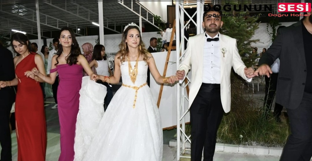 Hakkari İl Sağlık Müdürü Dr. Hamdullah Kara’nın oğlu Armanc, Van’da