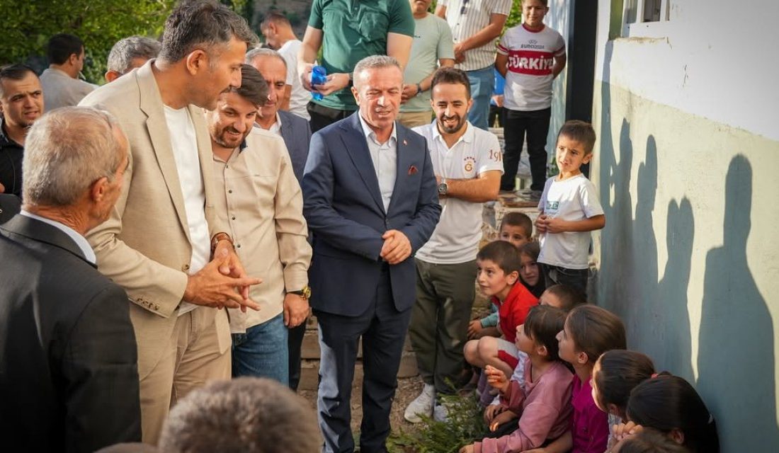 Hakkâri Valisi Ali Çelik, Yüksekova ilçesindeki programı kapsamında Doğanlı Köyü’nü