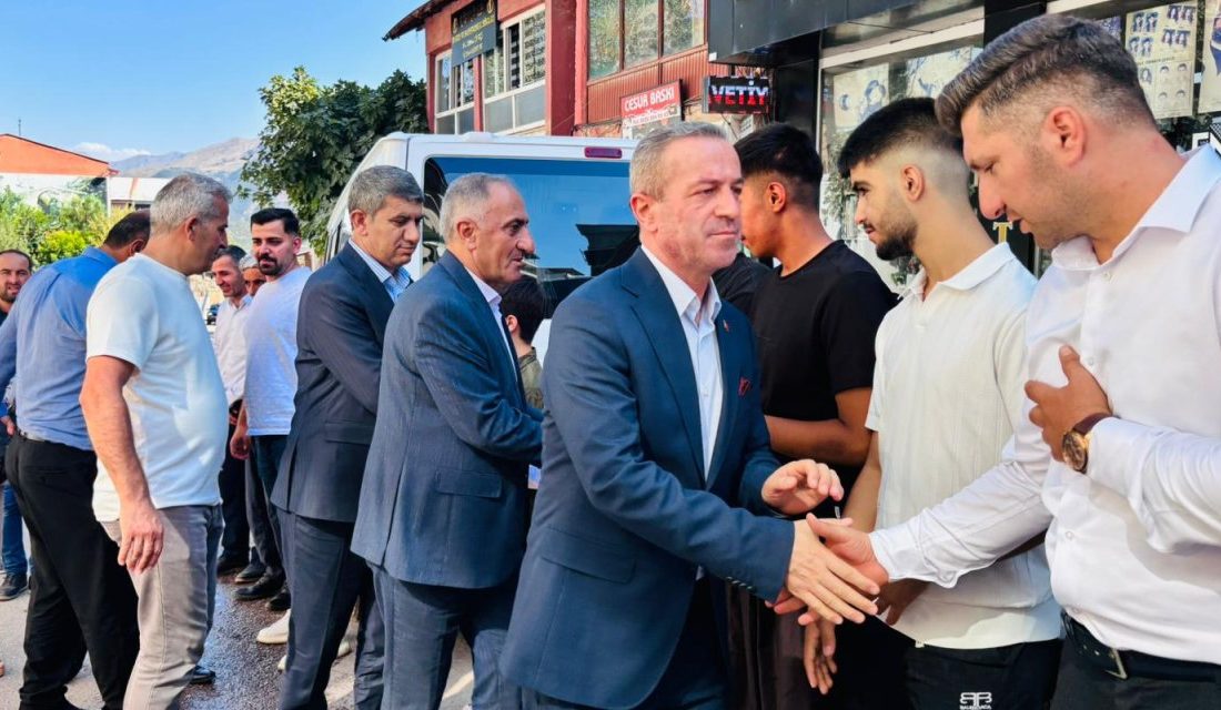 AK Parti Hakkari İl Teşkilatı, ilçe ziyaretlerini sürdürüyor. Her hafta