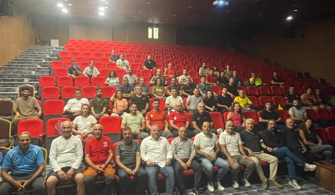 Alternatif: “Buzun Son Kalesi Hakkari’de 130 Sporcu Zirveye Hazırlanıyor”