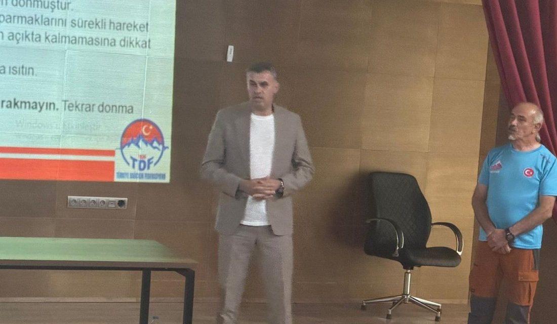 Cilo Buzulları’nda buz tırmanışı eğitimi başlıyor Hakkari Valiliği, Hakkari Gençlik ve Spor İl Müdürlüğü ile Türkiye