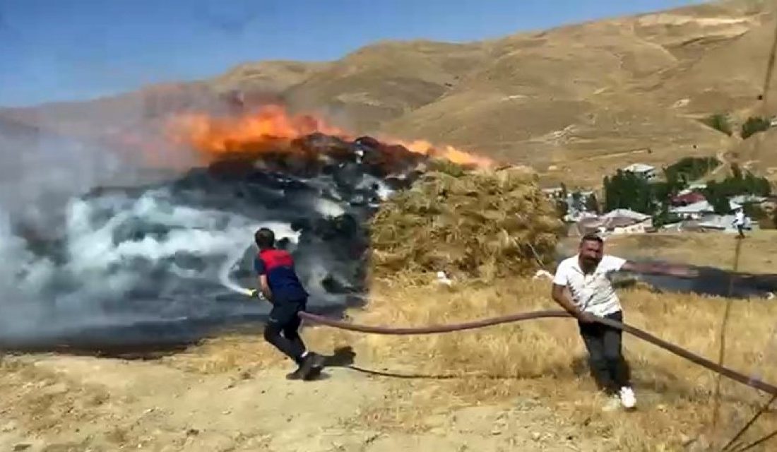 Hakkari’nin Yüksekova ilçeside Meydana Gelen Yangın bölgedeki bir köylüye ait