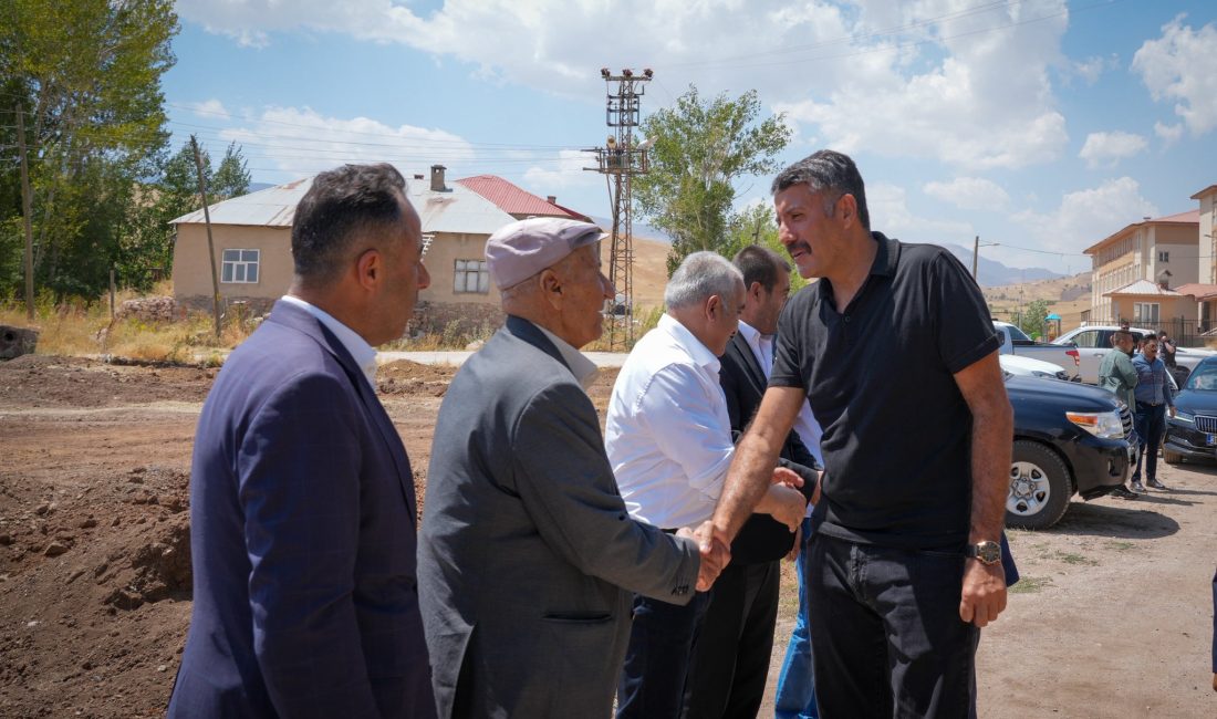 Hakkâri Valisi Ali Çelik, pazar günü mesaisin Yüksekova ilçesine bağlı