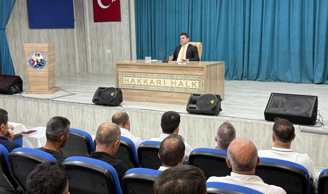 Hakkâri’de yeni eğitim-öğretim yılı öncesinde kapsamlı bir hazırlık toplantısı gerçekleştirildi.
