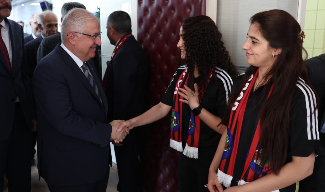 Millî Savunma Bakanı Yaşar Güler, Yüksekova ziyareti kapsamında TFF Kadınlar