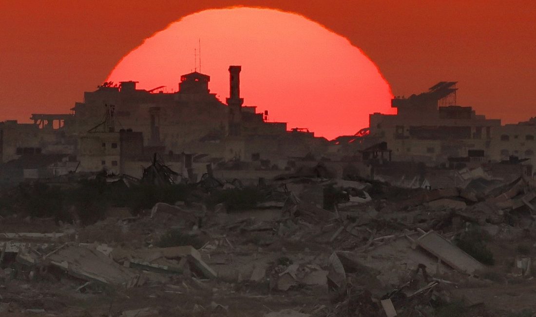 İsrail Savunma Bakanı İsrael Katz, Çarşamba günü Gazze Şehri’nin ele