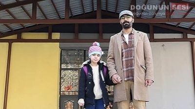 Hakkari’de görev yapan özel eğitim öğretmeni Cumhur Taş, görme engelli