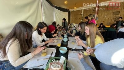 Hakkari Merkez’de Belediye Pasajında Kadın emeğiyle faaliyet gösteren Evâ konsept,