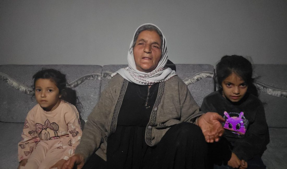 Hakkari’de Karanlıkta Ders: Akbay Ailesi Elektrik İçin Umut Bekliyor Hakkari’nin Dağgöl Mahallesi’nde yaşayan Akbay ailesi, altı aydır elektriksiz bir