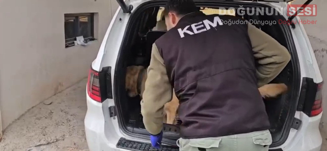 Hakkari’nin Çukurca ilçesinde bulunan Üzümlü Sınır Kapısı’nda, Üzümlü Gümrük Muhafaza