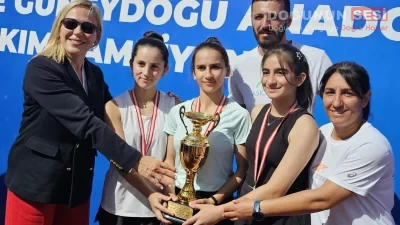 Doğu ve Güneydoğu Anadolu Takım Şampiyonası Tenis Turnuvası kapsamında Hakkari’yi