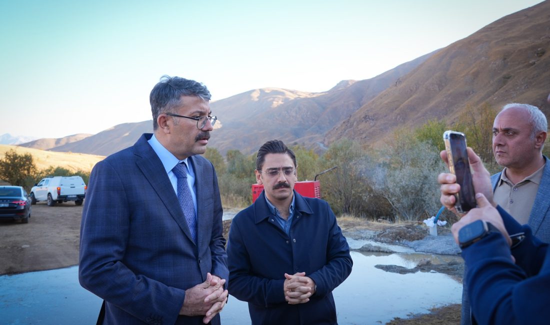 Vali Ali Çelik, Otluca’da Devam Eden Su Çalışmalarını Yerinde İnceledi Hakkari Valisi Ali Çelik, Vali Yardımcısı Tayyar Emre Mahmutoğlu ve