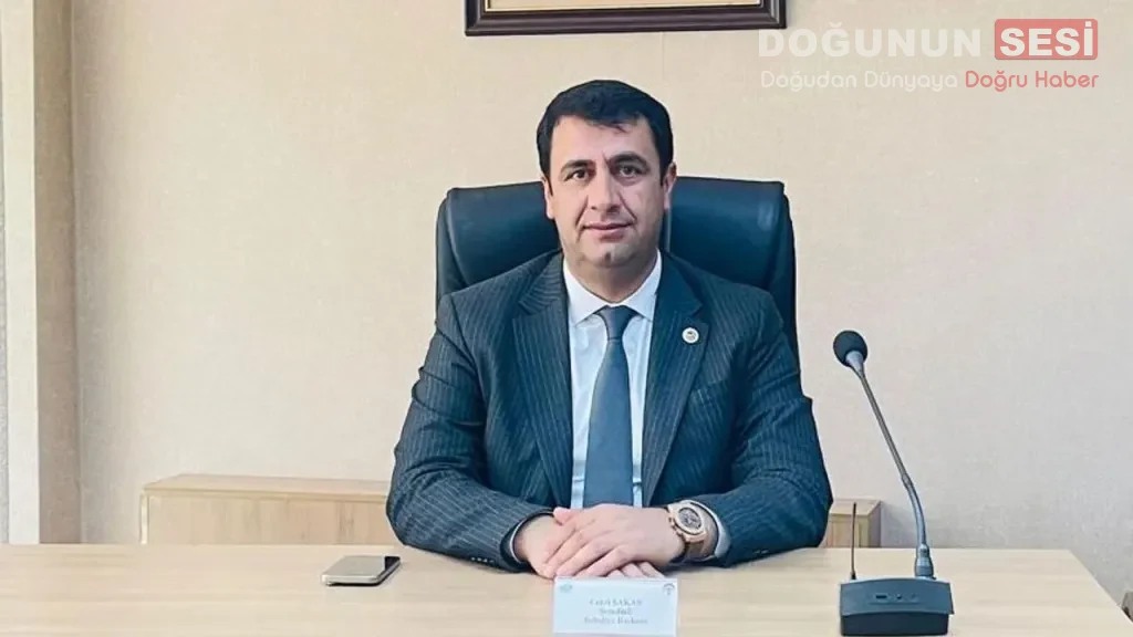 Şemdinli Belediye Başkanı Fahri Şakar’dan Başımız Sağolsun Hakkari Seyir Tepesi mevkiinde Zap Suyu’na uçan ve içinde 4