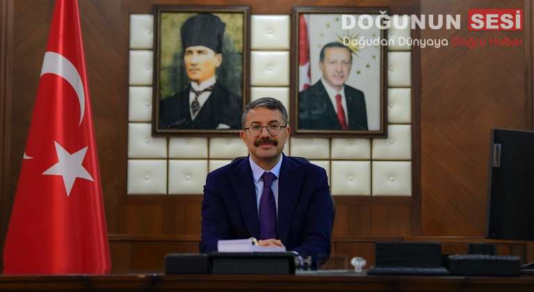 Ali Çelik’ten 2026 Yeni Yıl Mesajı “Birlik ve Dayanışmayla Daha Güçlü Yarınlara” Yeni yıl dolayısıyla bir mesaj yayımlayan Ali Çelik, 2026’nın umutların