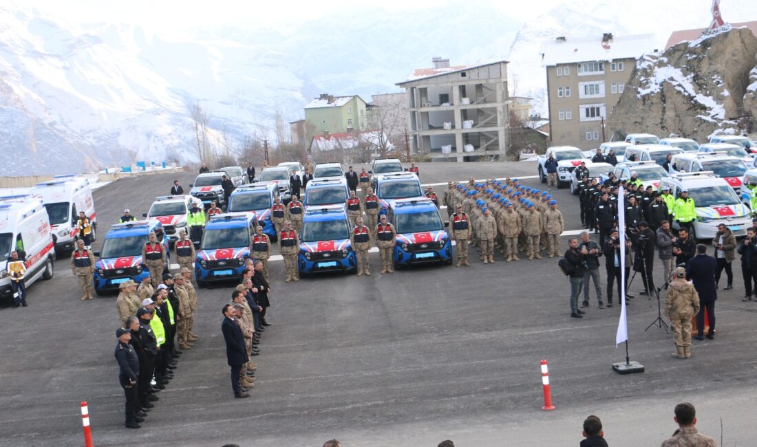 Kamu Kaynağı Kullanılmadan Hakkari’ye 45 Yeni Araç Kazandırıldı İçişleri Bakanlığı’nın Türkiye genelinde güvenlik ve acil müdahale hizmetlerini güçlendirmek