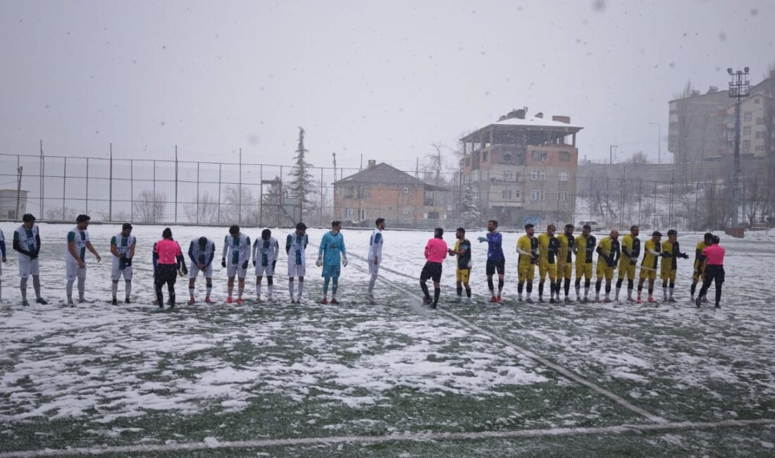 Hakkarispor kar yağışı rağmen 3 puan aldi Kar Altında Zafer: Hakkarispor FK’dan Kritik 3 Puan Hakkarispor FK,