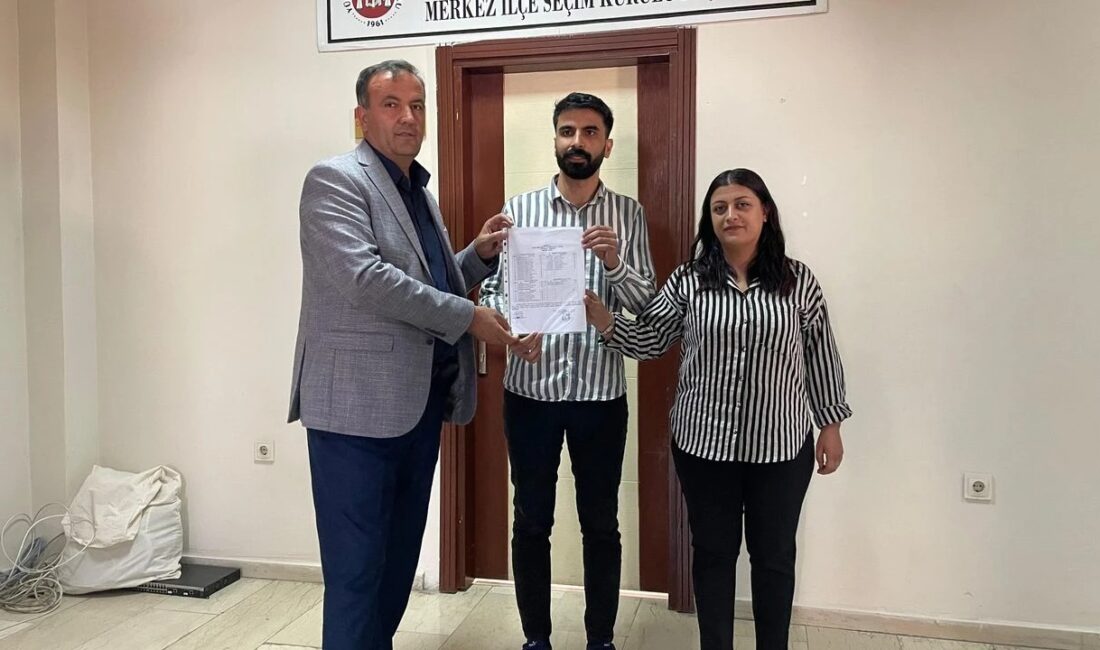 DEM Parti Hakkari İl Eş Başkanı Evin Tan, yaşadığı sağlık