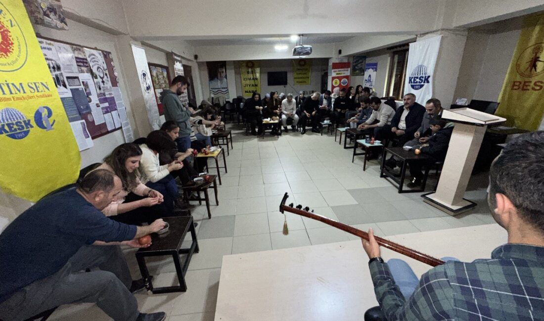 Hakkari KESK Şubeler Platformu tarafından düzenlenen "Şeva Yeldayê" (Yelda Gecesi)