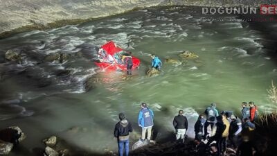 Hakkari’de gece saatlerinde meydana gelen ve bir aracın Zap Suyu’na
