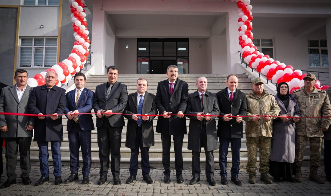 Hakkari’nin Şemdinli ilçesinde yapımı tamamlanan Cumhuriyet İlk ve Ortaokulu’nun yeni