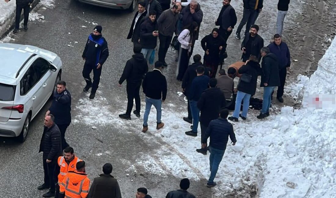 Bitlis’in Tatvan ilçesinde meydana gelen üzücü olayda, bir binanın çatısından