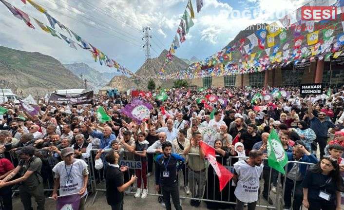 DEM Parti’den Açıklama: Miting İleri Bir Tarihe Alındı 4 Ocak 2026 tarihinde yapılması planlanan “Umut ve Özgürlük” mitingi,