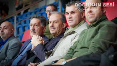 Hakkari Valisi İbrahim Taşyapan, Tekerlekli Sandalye Basketbol 2. Lig müsabakasında