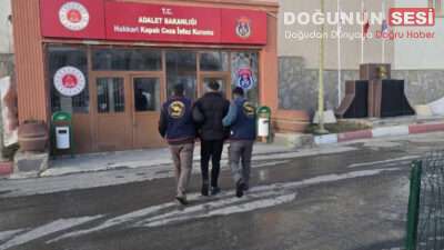 Hakkari İl Jandarma Komutanlığı ekipleri, aranan şahısların yakalanmasına yönelik yürüttüğü