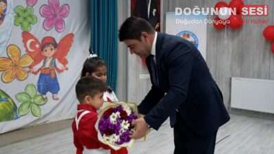 Hakkari’de, Mustafa Kemal Paşa Anaokulu tarafından düzenlenen 23 Nisan Ulusal
