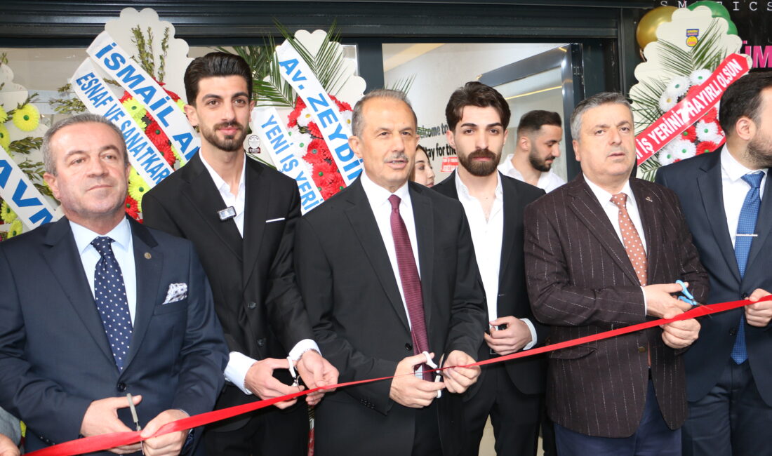 Hakkari merkezde bulunan Mossoland Caffe, modern konsepti, 2. nesil kahveleri