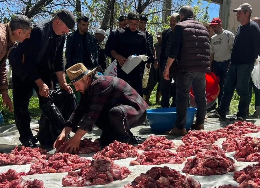 Yüksekova ilçesine bağlı Kısıklı köyünde yaklaşık 100 yıldır sürdürülen anlamlı