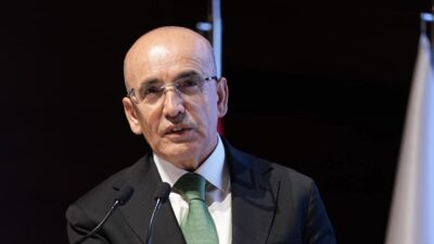 Hazine ve Maliye Bakanı Mehmet Şimşek, finans piyasalarındaki işlemlere yönelik