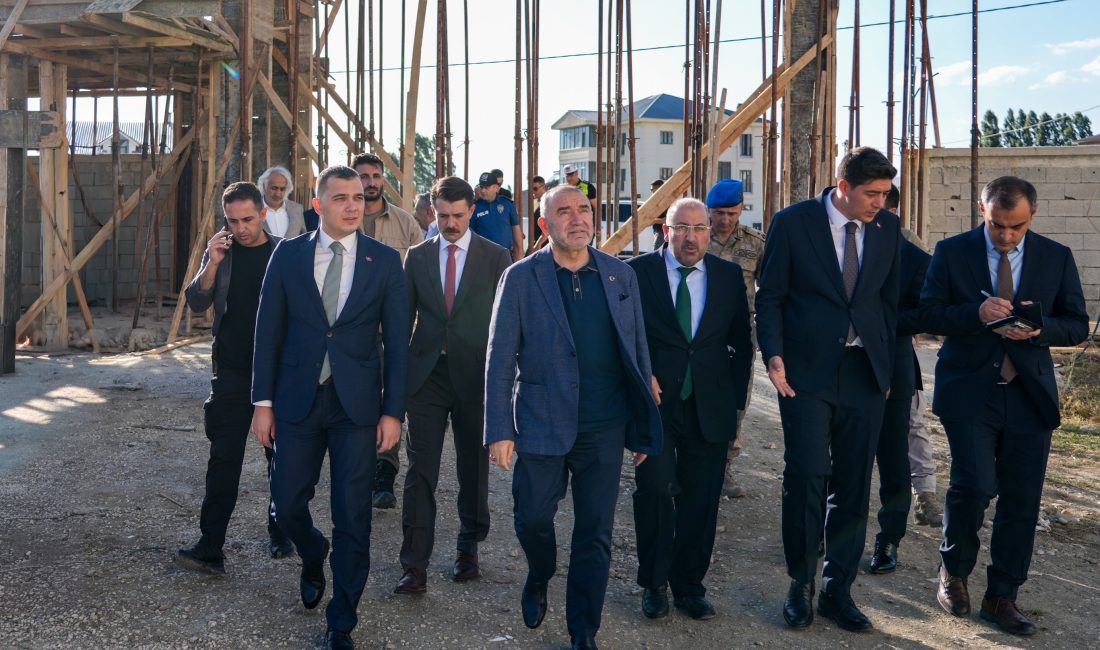 Yüksekova’da Kritik Ziyaret: Cumhurbaşkanı Başdanışmanı İsrafil Kışla ve Vali Vekili Cüneyt Zor’dan Yerinde İnceleme! Yüksekova'da yoğun temaslarda bulunan Cumhurbaşkanı Başdanışmanı İsrafil Kışla ve Vali