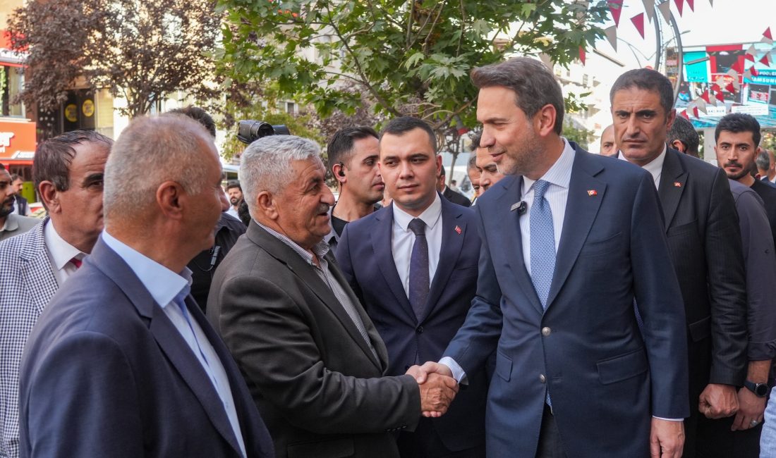 Enerji ve Tabii Kaynaklar Bakanı Alparslan Bayraktar, Hakkâri programının ardından