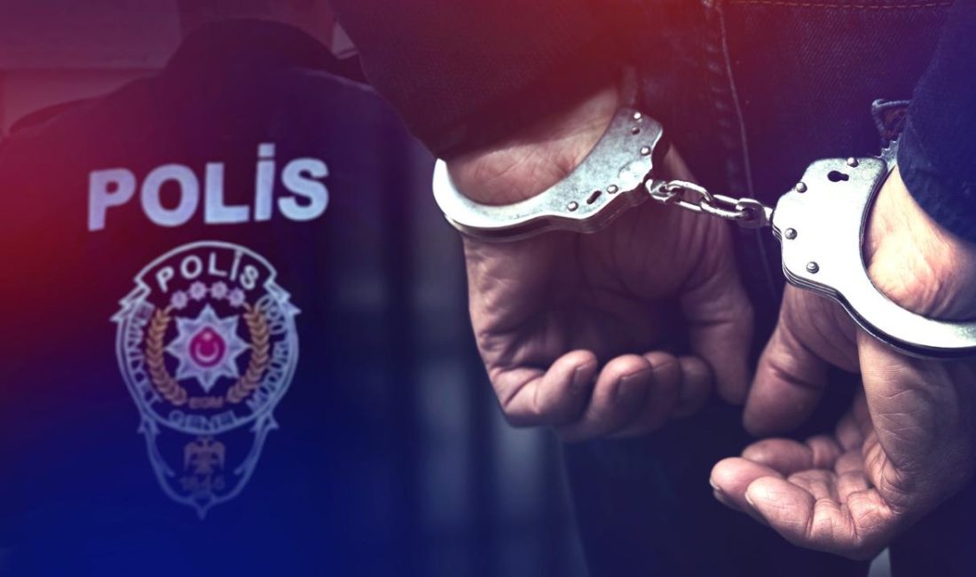 12 İlde “Ailem Güvende” Operasyonu: 26 Gözaltı, 6 LGBT Derneğinde Arama İstanbul Cumhuriyet Başsavcılığı koordinesinde yürütülen “Ailem Güvende” operasyonu kapsamında İstanbul