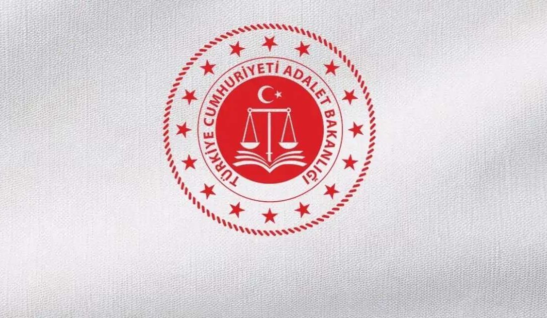 Adalet Bakanlığın’dan 81 İle Kritik Talimat: Çocukları Hedef Alan Suçlara Anında Müdahale Adalet Bakanlığı, çocukları ve gençleri hedef alan müstehcen ve suç