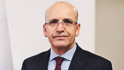 Hazine ve Maliye Bakanı Mehmet Şimşek, akaryakıt fiyatlarına ilişkin değerlendirmede