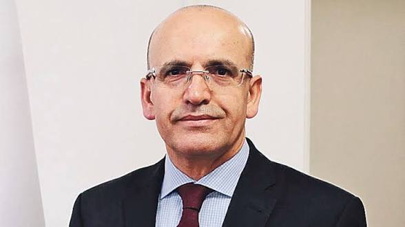 Hazine ve Maliye Bakanı Mehmet Şimşek, akaryakıt fiyatlarına ilişkin değerlendirmede