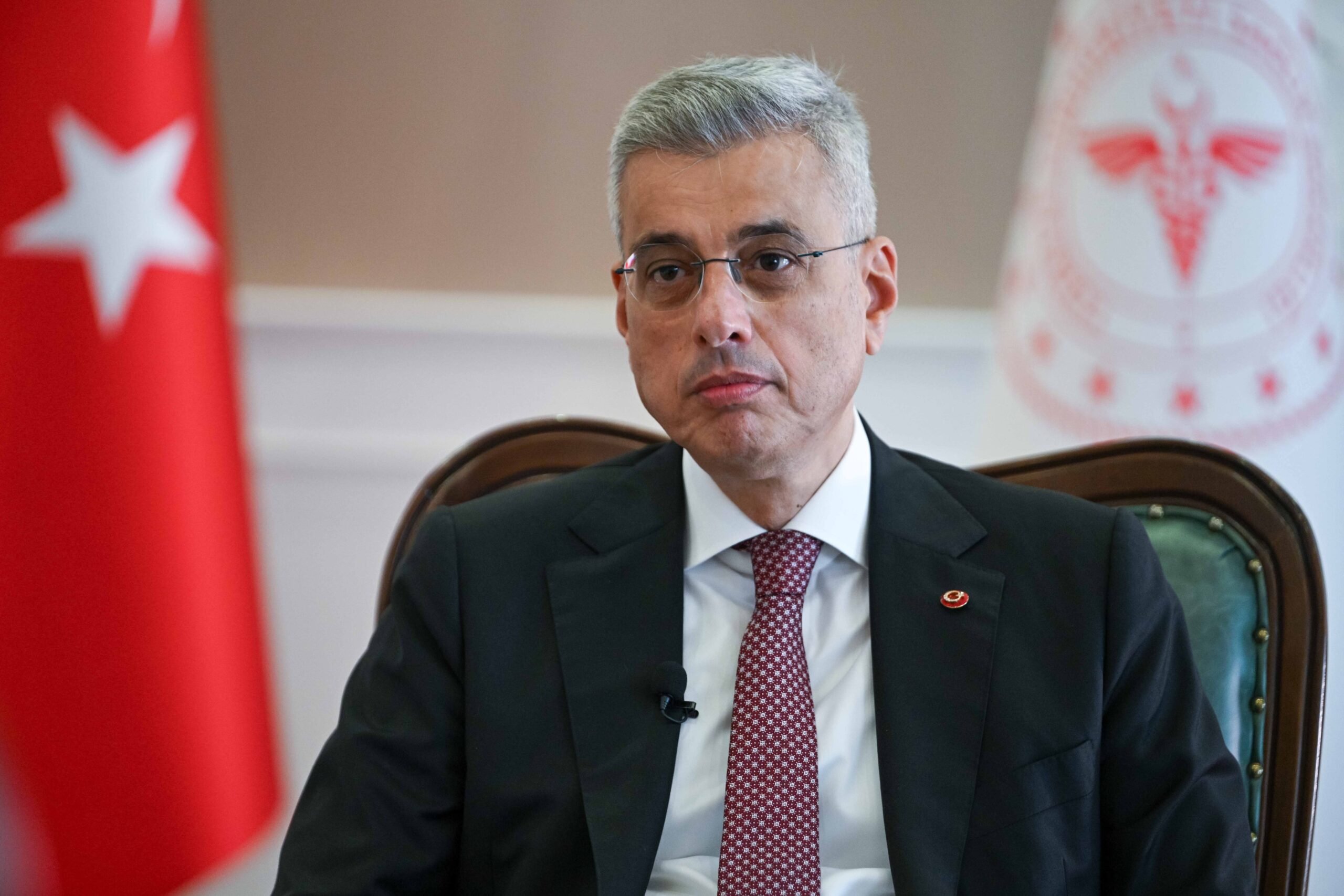 SAĞLIK BAKANI KEMAL MEMİŞOĞLU DUYURDU: ÇOCUKLARA SİGARA SATIŞINI ENGELLEMEK İÇİN